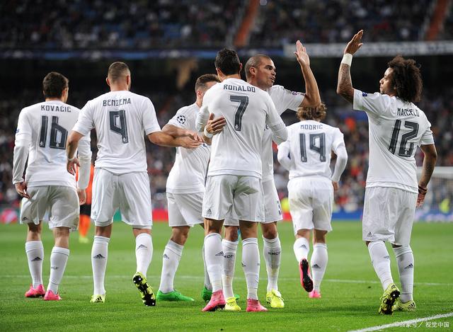 欧洲闪耀家乡失意，奥巴梅扬和加蓬的爱恨情仇